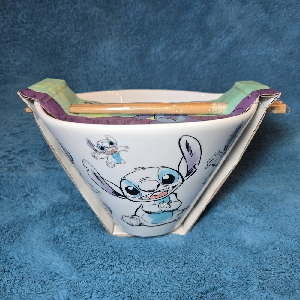 🌺Disney's Stitch 16oz. Sketch-Art Ramen Noodle Bowl with Chopsticks, Tossed